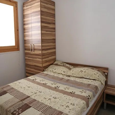 Holiday Home In Korcula With Sea View, Cleaning Included זבלטיצה