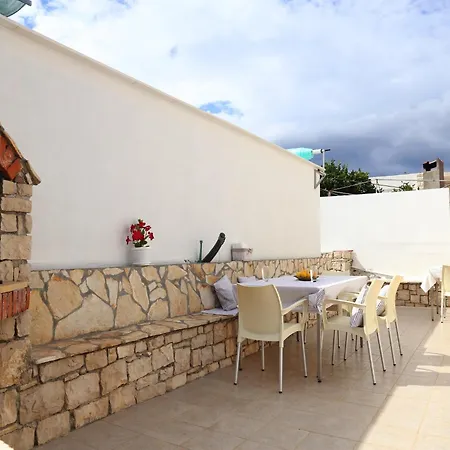 Holiday Home In Korcula With Sea View, Cleaning Included בית נופש